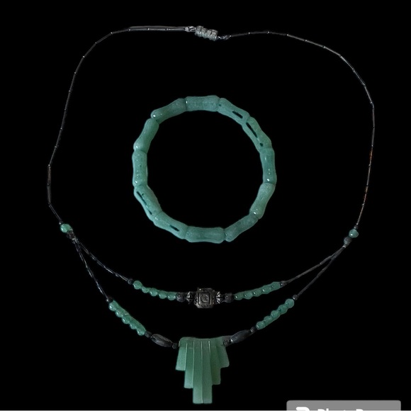 Jadite Silver Style Necklace and Bracelet - Picture 3 of 4
